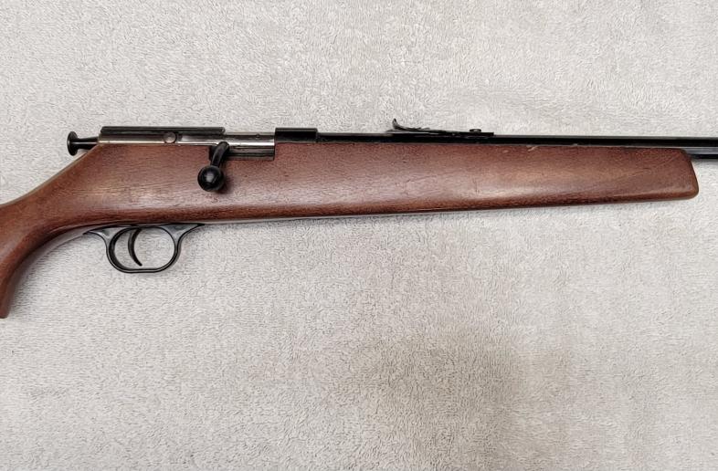 Lakefield Mossberg Mark 1 single shot 22rf | GUNPOST